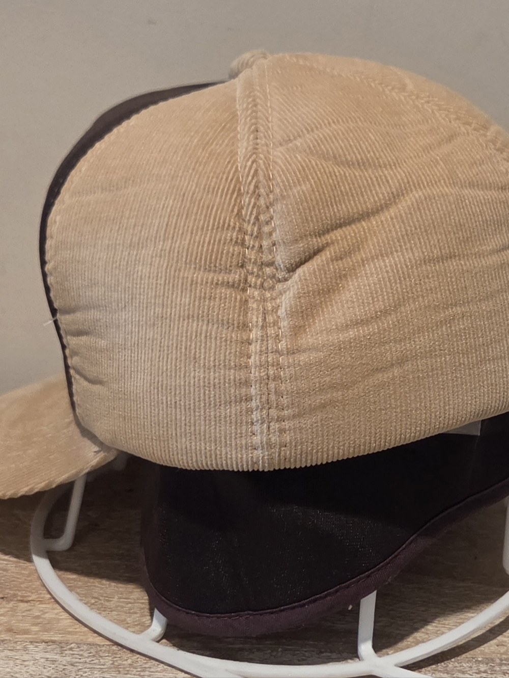 Vintage Winchester Corduroy Ear Flap Fitted Hat - Size Medium 7 to 7 1/8 - Picture 8 of 12